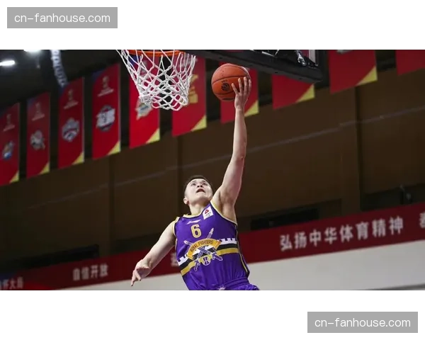 【2026年4月CBA联赛防守拦截与压迫数据趋势·人物·聚焦人物特写：老将西热力江的最后一搏，转型防守指挥官带领同曦