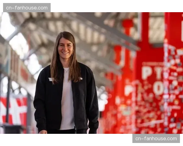 德甲历史首位女性主教练埃塔执教柏林联合，创联赛新纪录